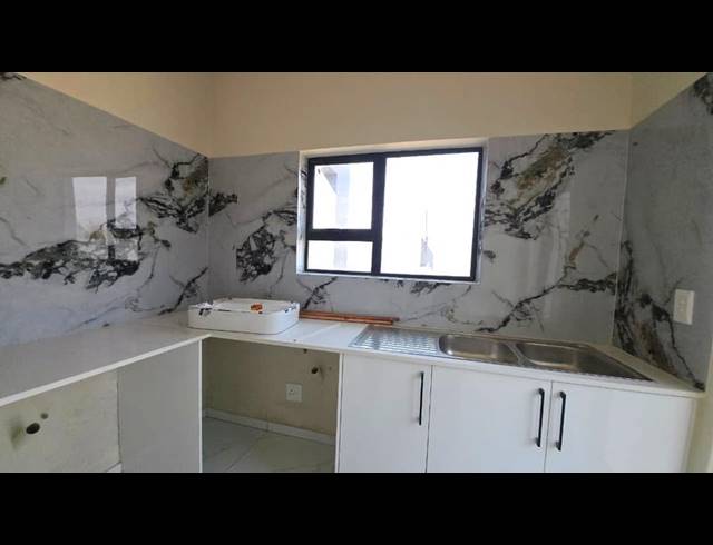 4 BEDROOM HOUSE FOR SALE IN MELODIE